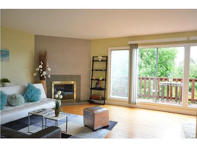 280 N San Anselmo Ave photo 1