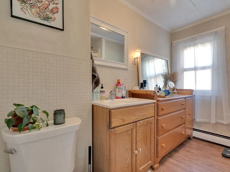 29 Winslow St #2 — Photo 3