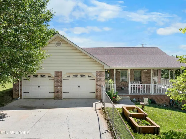 182 Woodvine St, Jacksboro, TN 37757