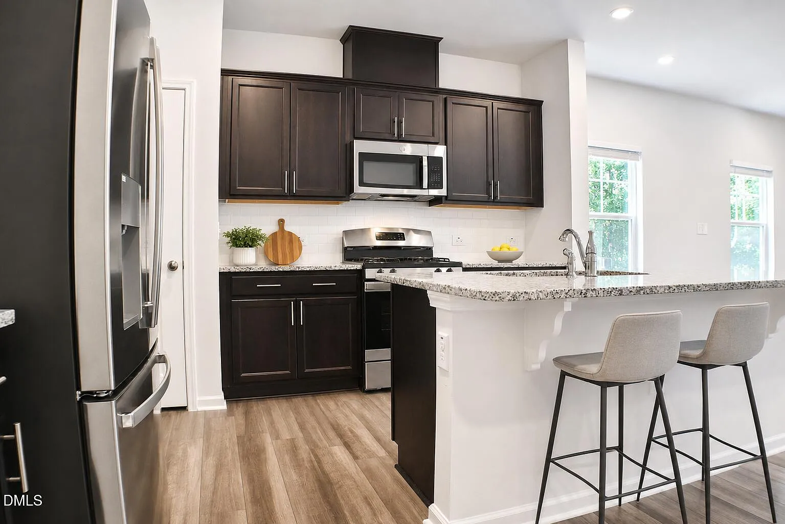 3 bed, 1581 sqft, $1,900 — Photo 1