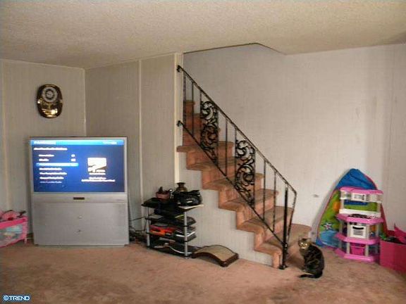 2nd image of 5720 Tackawanna St