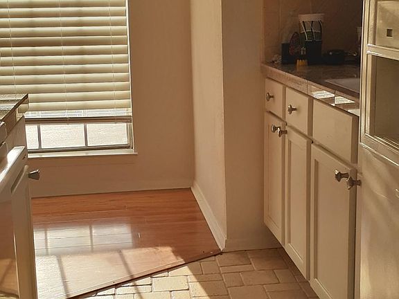 4th image of 1703 Mary K Ln