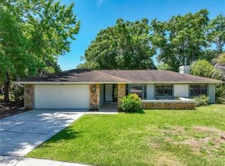 1502 Teakwood Dr, Plant City, FL 33563