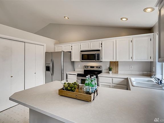 5th image of 9219 151st Street Ct E