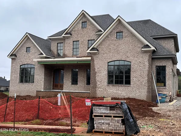 536 Larksong Dr, Farragut, TN 37934