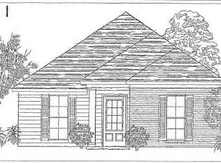 62 Hillcrest Ct, Deatsville, AL 36022