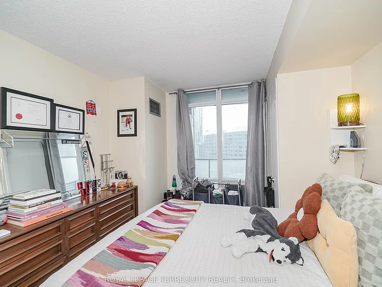 361 Front St W #1603 — Photo 18