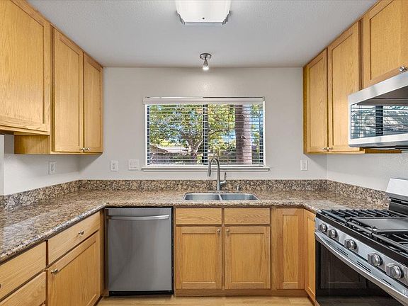 3rd image of 4736 Shade Tree Lane