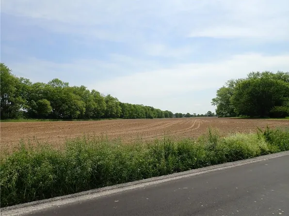 6100 N County Road 375 E #E, Pittsboro, IN 46167