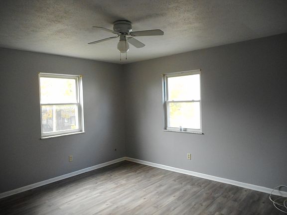 4th image of 396 E 13th Ave APT 3