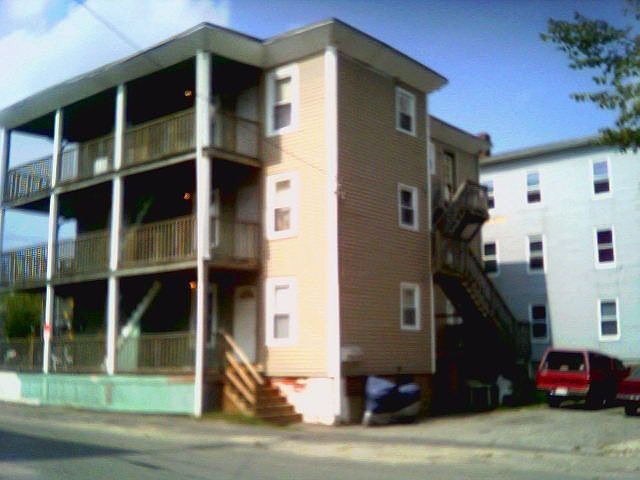 2nd image of 156 Mechanic St