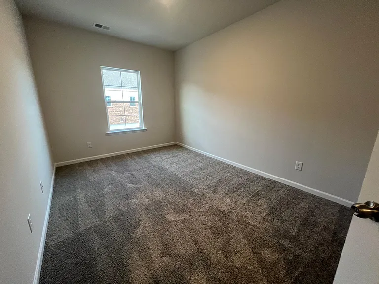 5420 Kinsbridge Dr — Photo 15