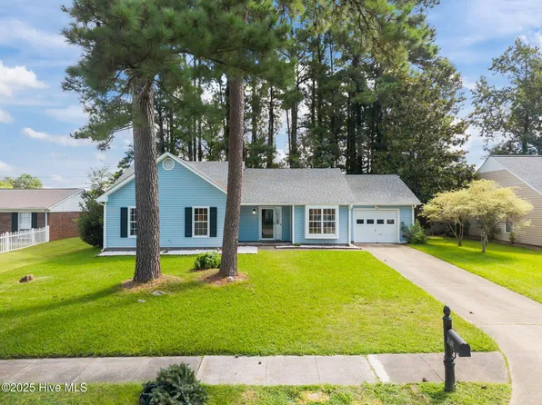 1020 Foscue Drive, Jacksonville, NC 28540