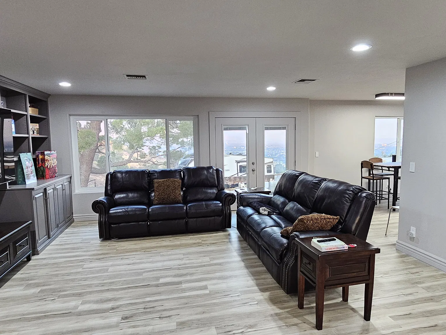 2 bed, 1501 sqft, $4,500 — Photo 2