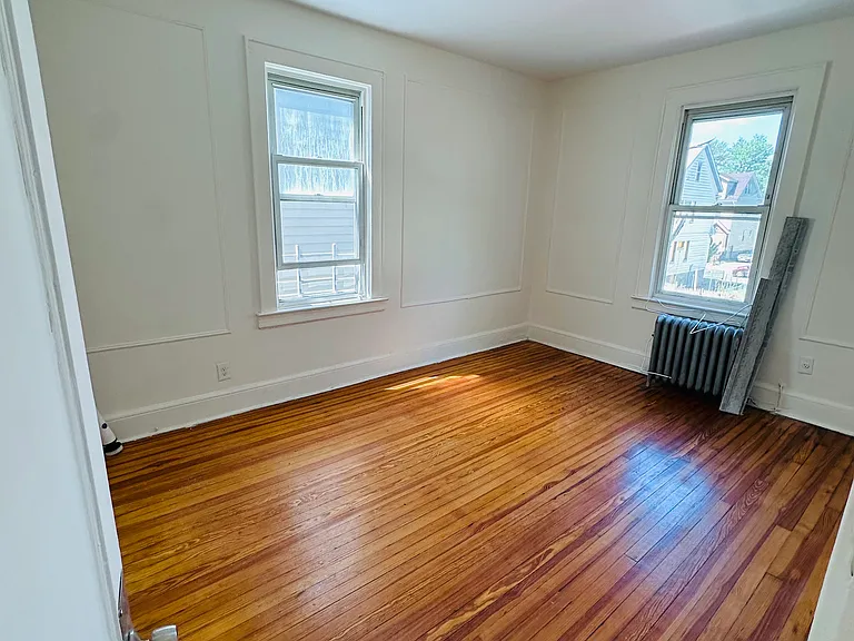 185 Columbia Ave #2 — Photo 8