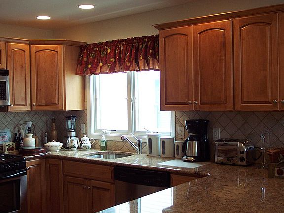 gourmet kitchen