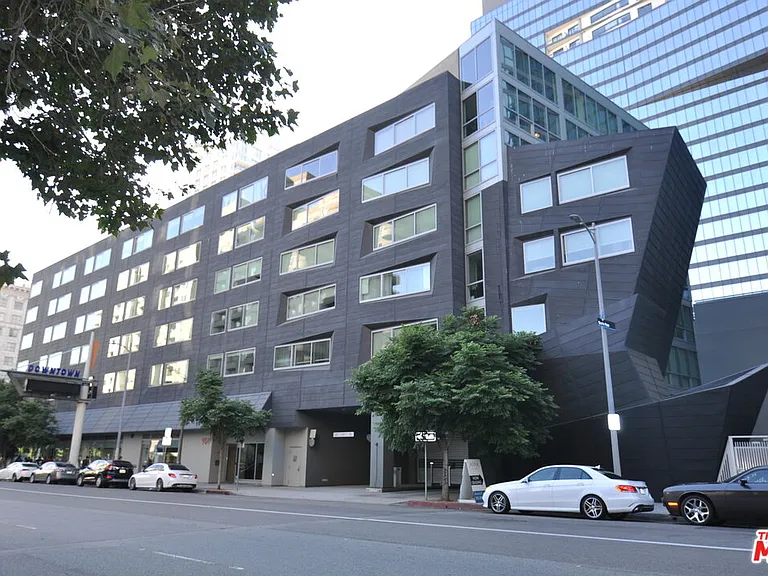 901 S Flower St #709 — Photo 37