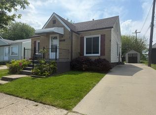 27881 Oneil St, Roseville, MI 48066