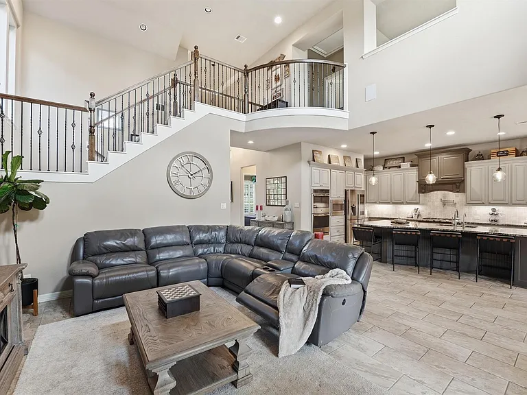 1110 River Bow Dr — Photo 8
