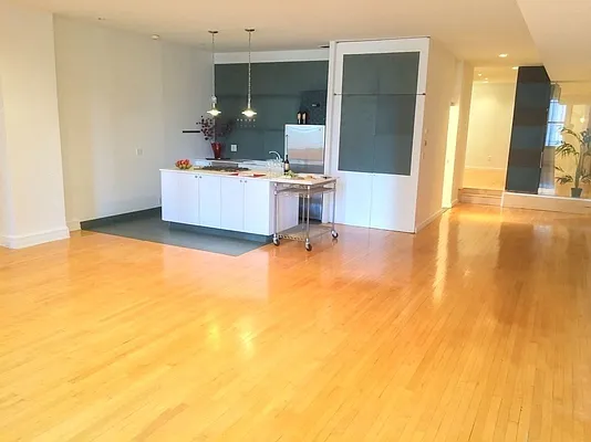 Sold by Fortress Realty Inc. | media 14