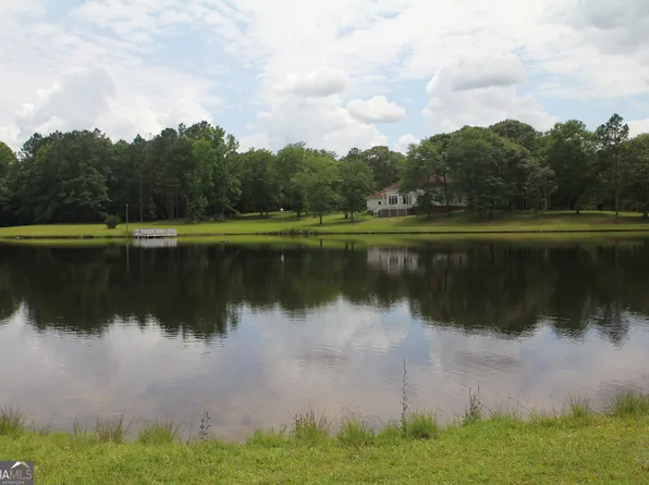 180 Timber Ln, Claxton, GA 30417