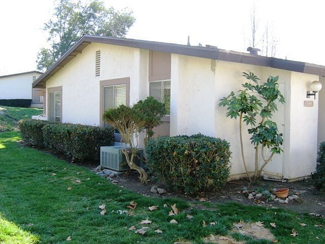 Very Private Location in Alameda Community