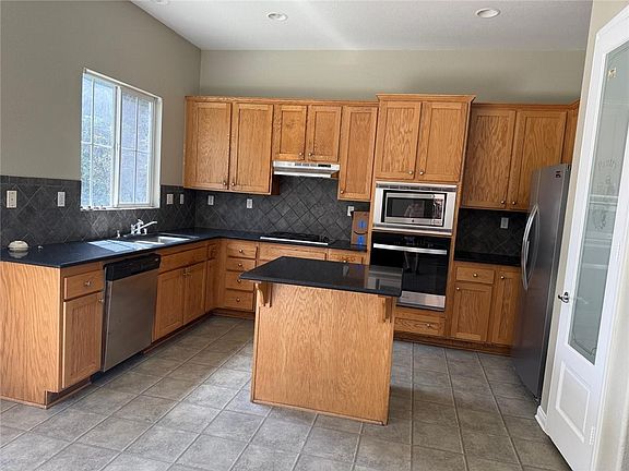 4th image of 1742 Edmon Way