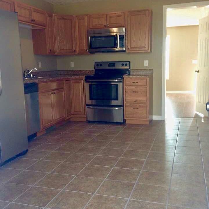 2nd image of 106 Creekside Dr APT D