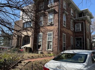 520 Woodland Ter APT 1R, Philadelphia, PA 19104