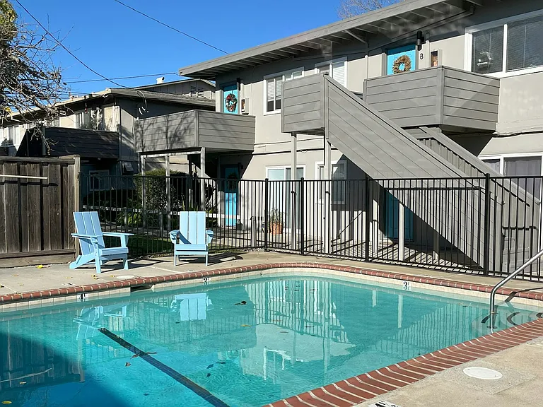 611 San Luisito Way #4 — Photo 10