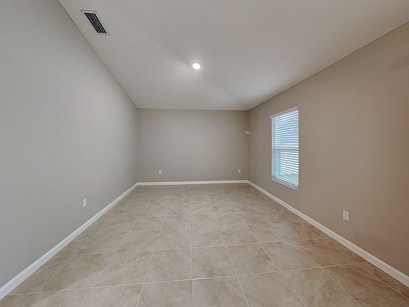 5th image of 2026 SW Trenton Ln