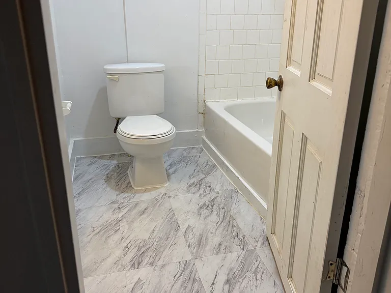 3103 N Calvert St — Photo 16
