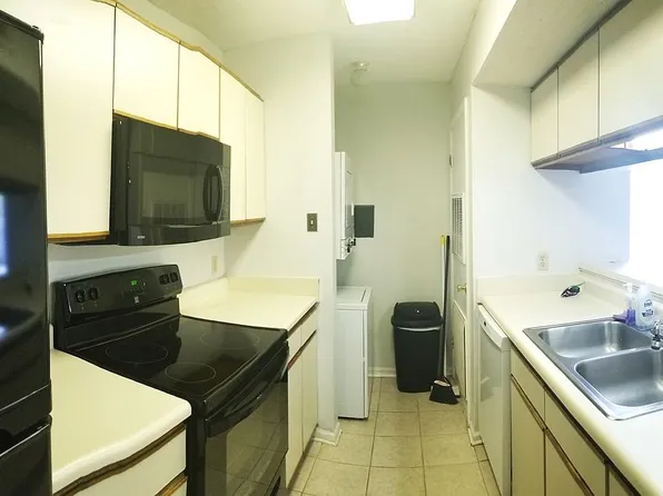 5135 Nicholson Dr APT B25, Baton Rouge, LA 70820