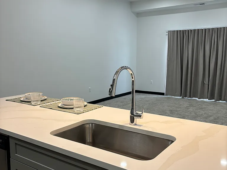 Serenity Shores Apartments — Photo 31