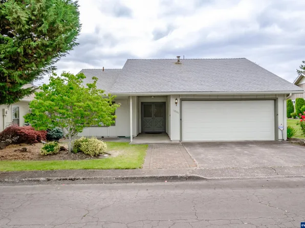 1806 Woodstock Cir NW, Salem, OR 97304