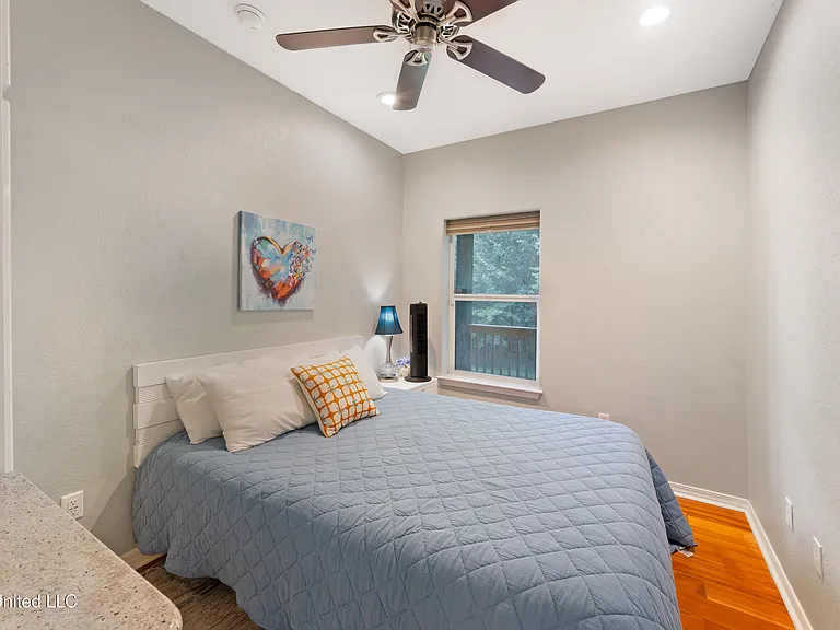 316 Fink St — Photo 10