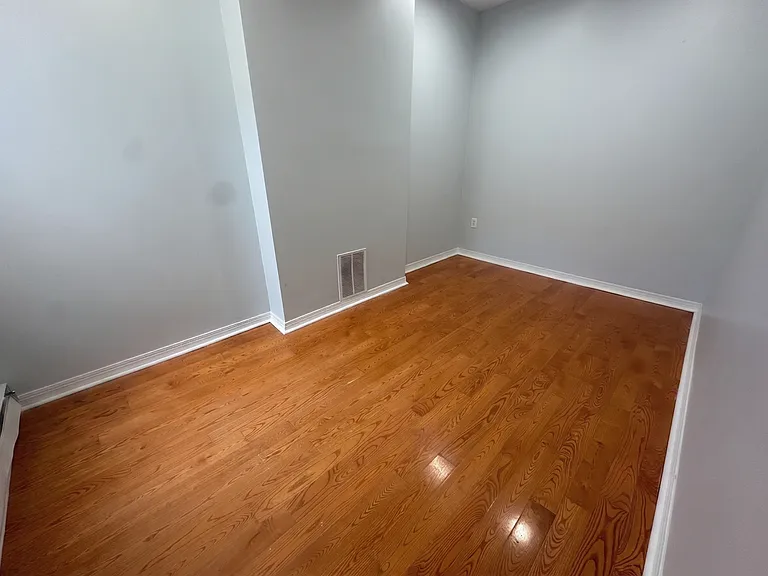1809 N Willington St — Photo 8