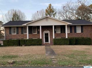 3020 Lakewood Dr, Rainbow City, AL 35906