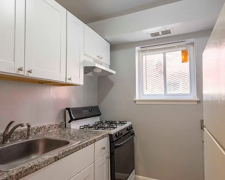 For Rent: Historic Charm at 2300 Eutaw Place Your Urban Retreat Awaits! — Photo 21