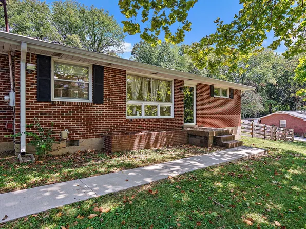 302 Kemper Dr S, Madison, TN 37115