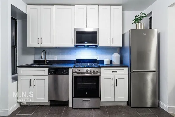 Rented by MNS | media 26