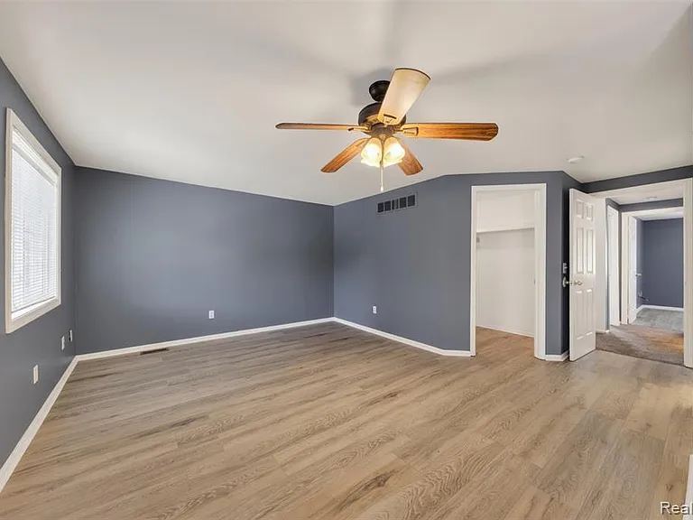 16515 Terrace Village Dr — Photo 49