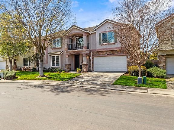 2nd image of 4504 Helens Oaks Cir