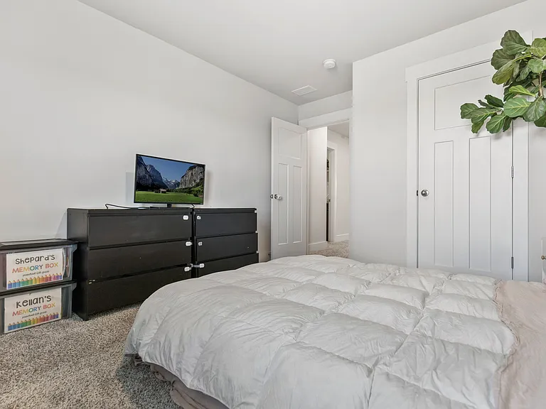 304 Garrison Grove Dr — Photo 19