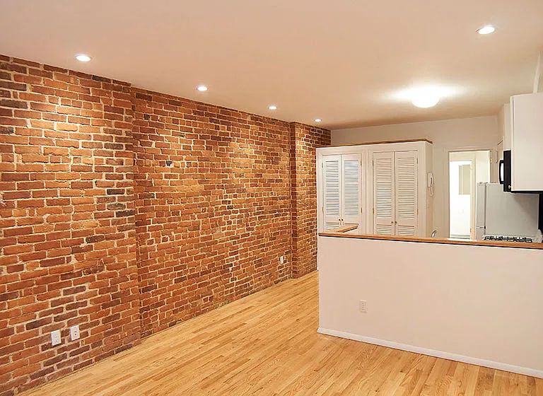 311 E 81st St #2RE — Photo 2
