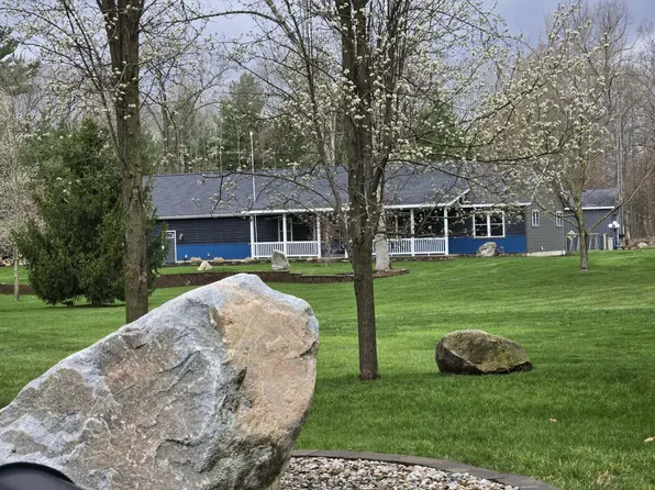 1780 Shady Ln, Allegan, MI 49010