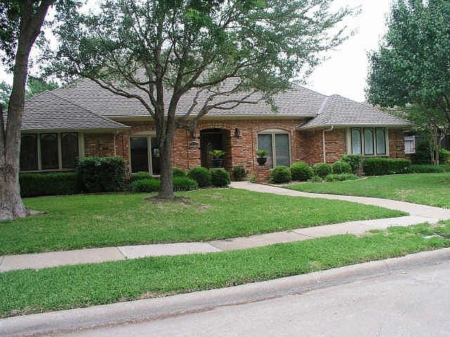 1st image of 3908 Esquire Dr
