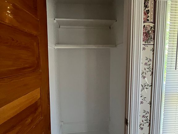 4th image of 103 S Huron St APT 6