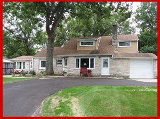 304 Sandy Beach Rd, Lake Mills, WI 53551