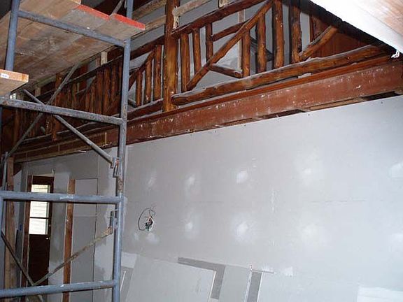 Accented with Tongue & Grove Planking.